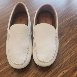 Johnston & Murphy MENS  Off-White Leather Slip-Ons